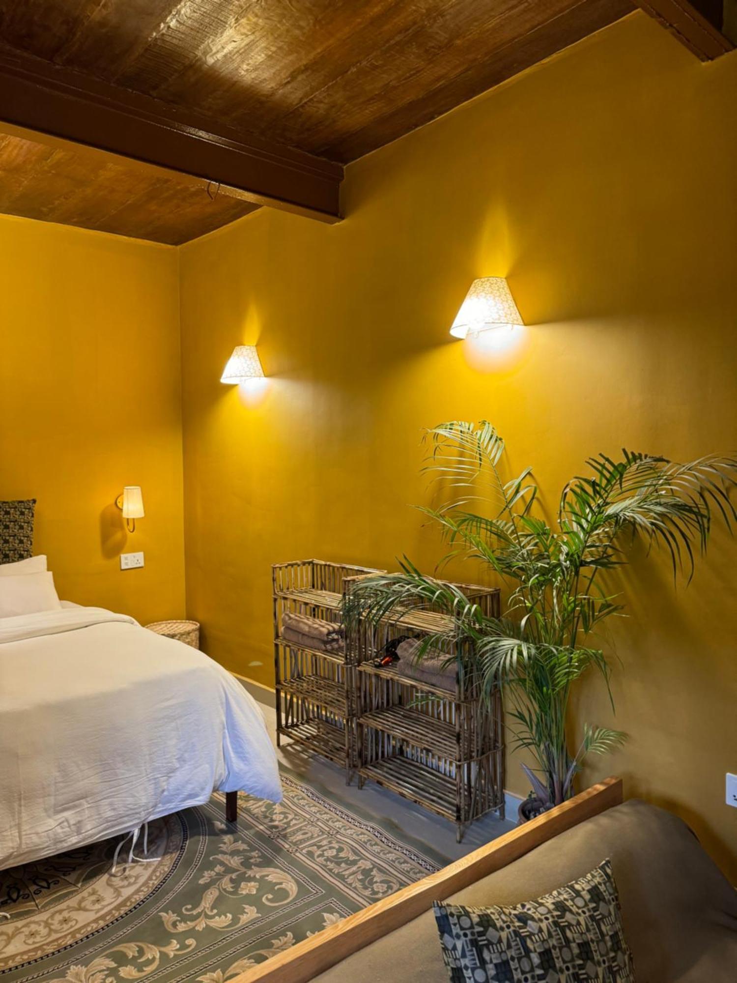 The Melo Pomelo Courtyard. Appartement Kathmandu Buitenkant foto
