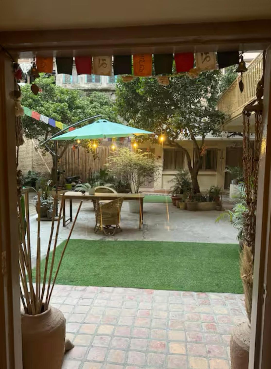 The Melo Pomelo Courtyard. Appartement Kathmandu Buitenkant foto