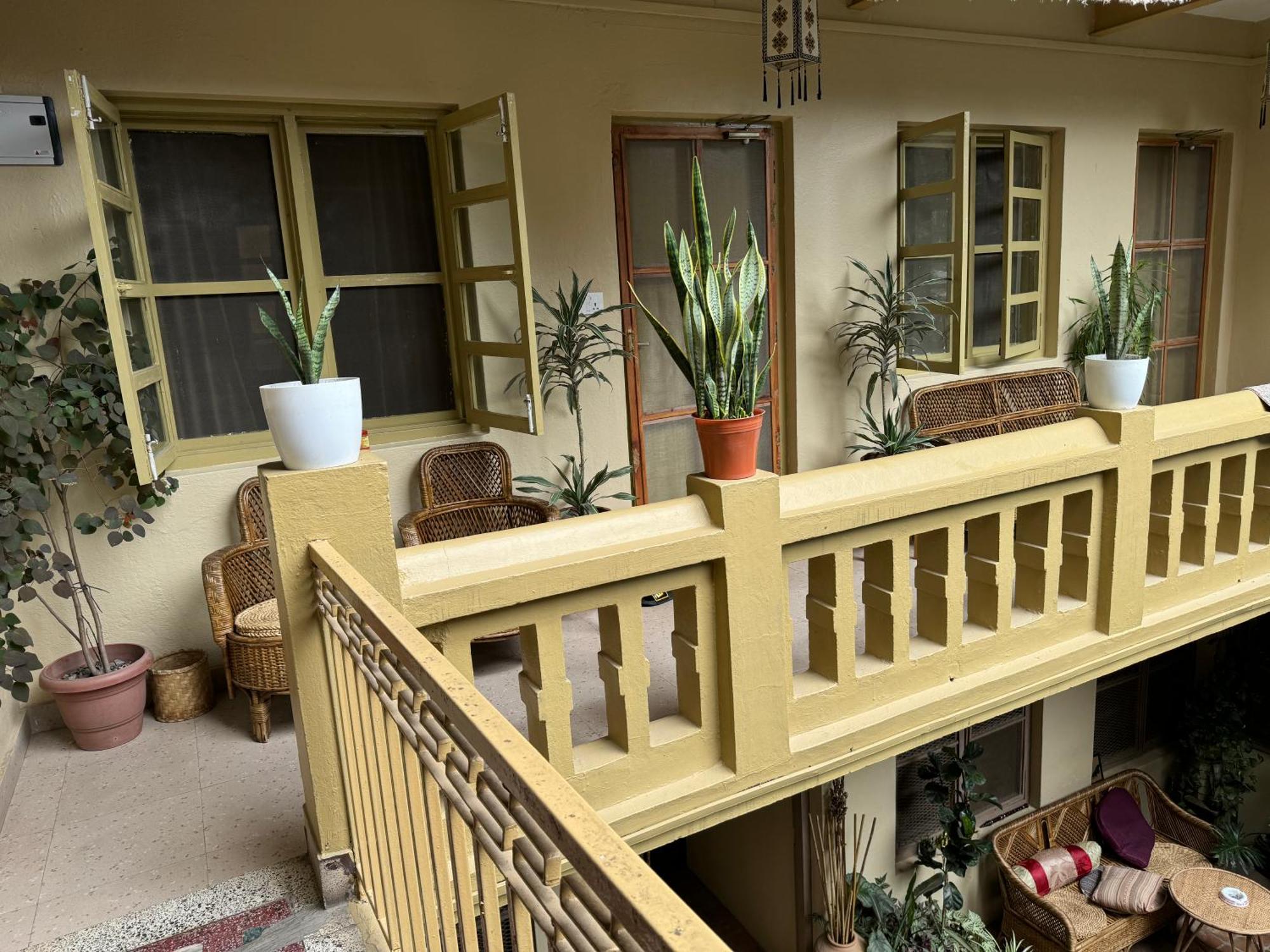 The Melo Pomelo Courtyard. Appartement Kathmandu Buitenkant foto