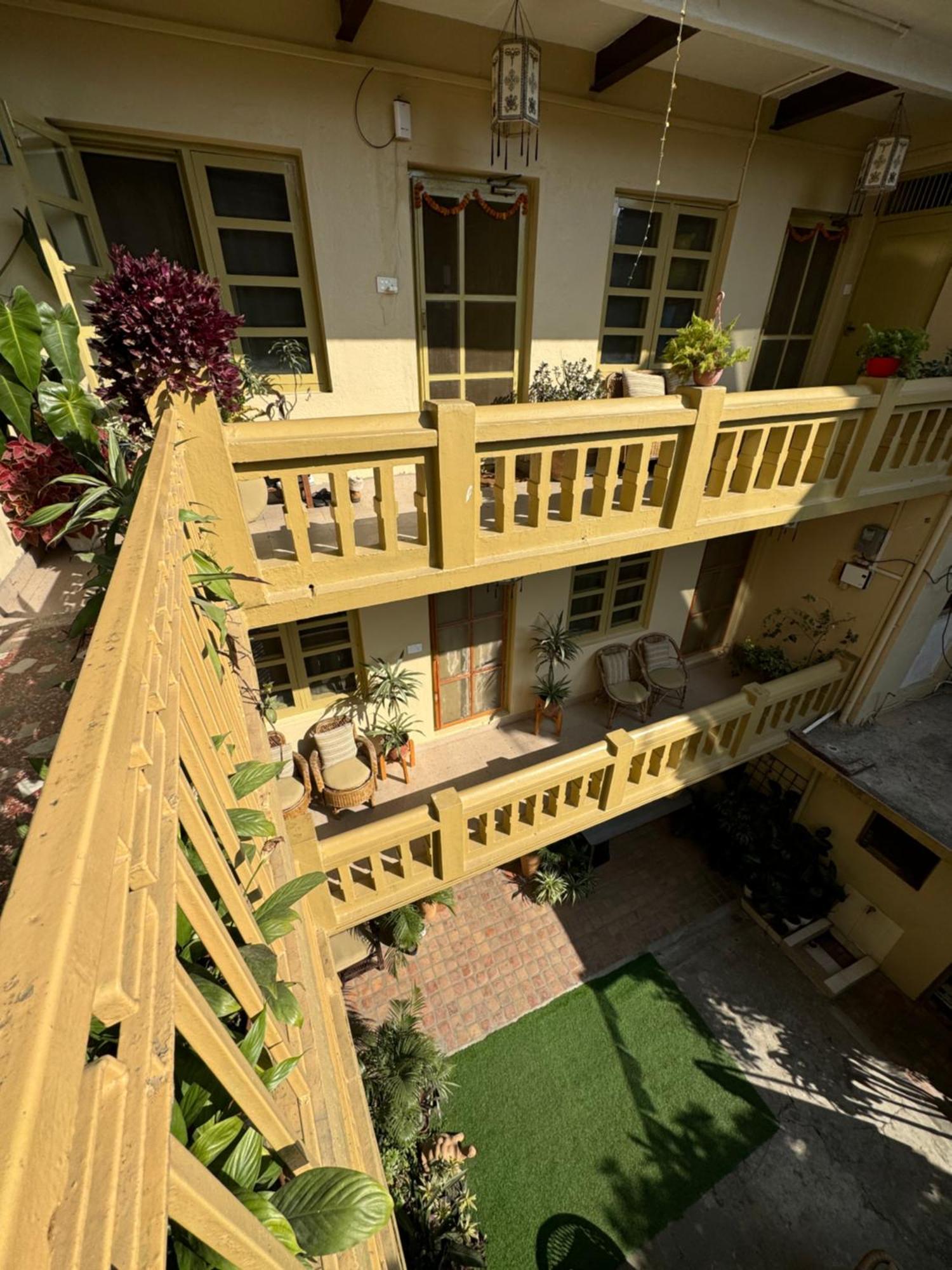 The Melo Pomelo Courtyard. Appartement Kathmandu Buitenkant foto