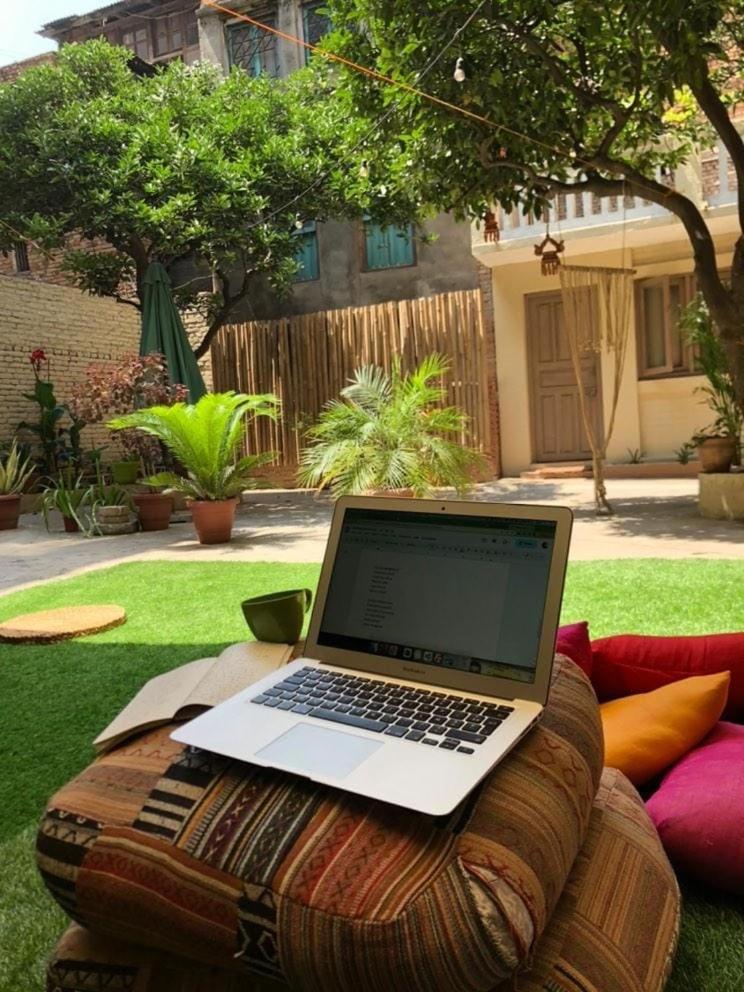 The Melo Pomelo Courtyard. Appartement Kathmandu Buitenkant foto